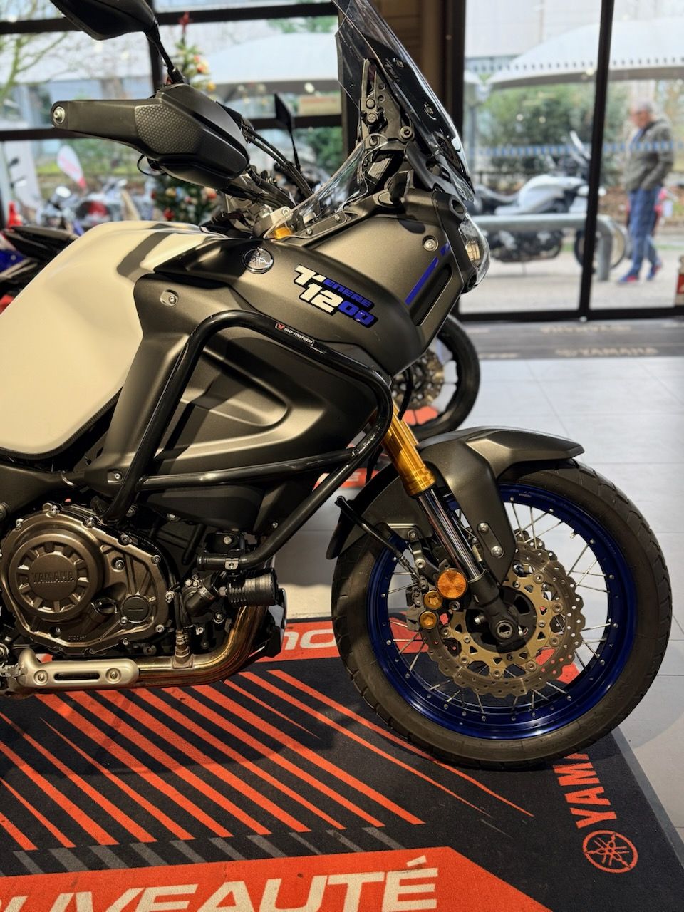 YAMAHA XTZ 1200 SUPER TENERE 4