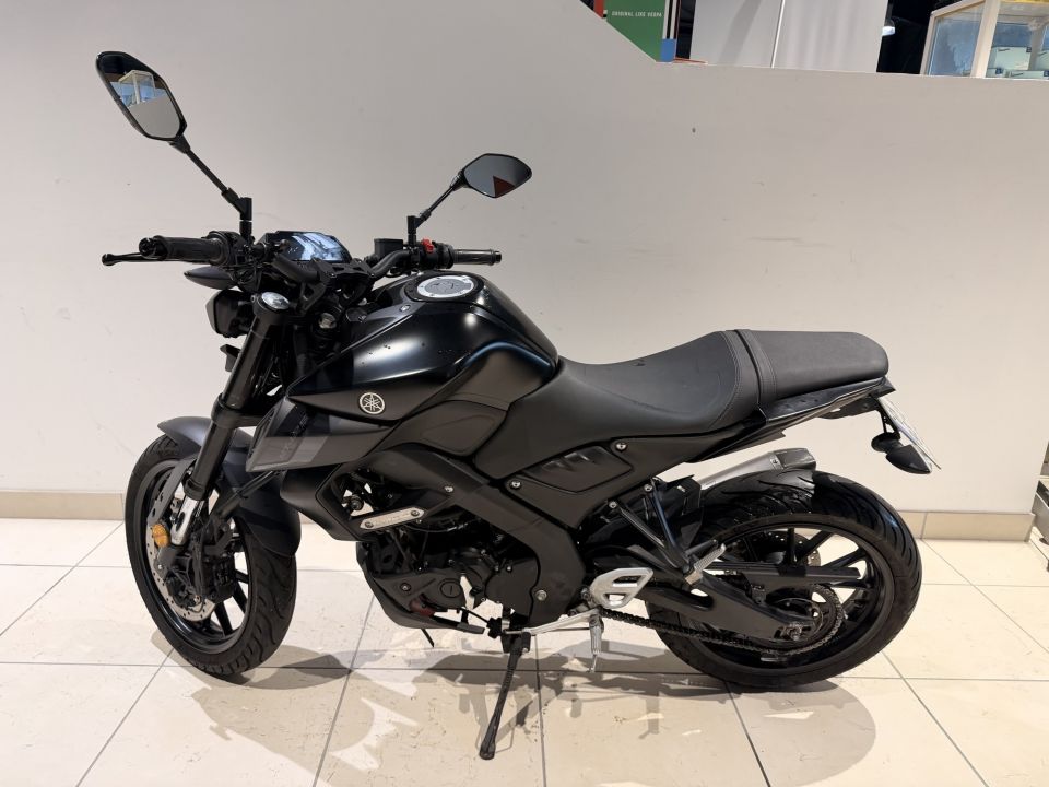 YAMAHA MT-125 ABS 4