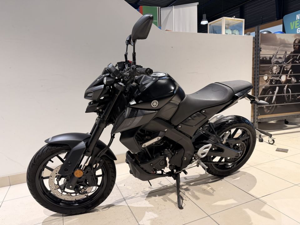 YAMAHA MT-125 ABS 4
