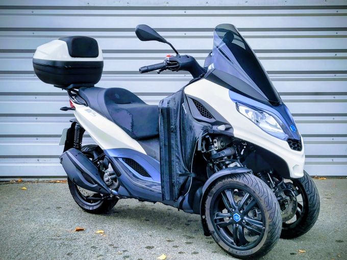 PIAGGIO MP3 300 HPE SPORT ABS ASR 4