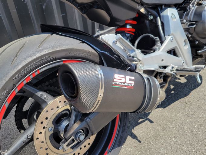 HONDA CB 600 F HORNET 4