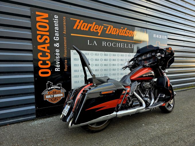 HARLEY-DAVIDSON TOURING STREET GLIDE 1868 CVO 4