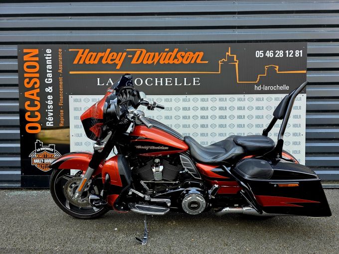 HARLEY-DAVIDSON TOURING STREET GLIDE 1868 CVO 4