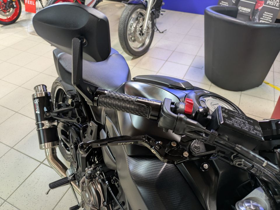 YAMAHA MT-07 (47.5CV) 4