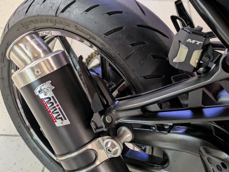 YAMAHA MT-07 (47.5CV) 4