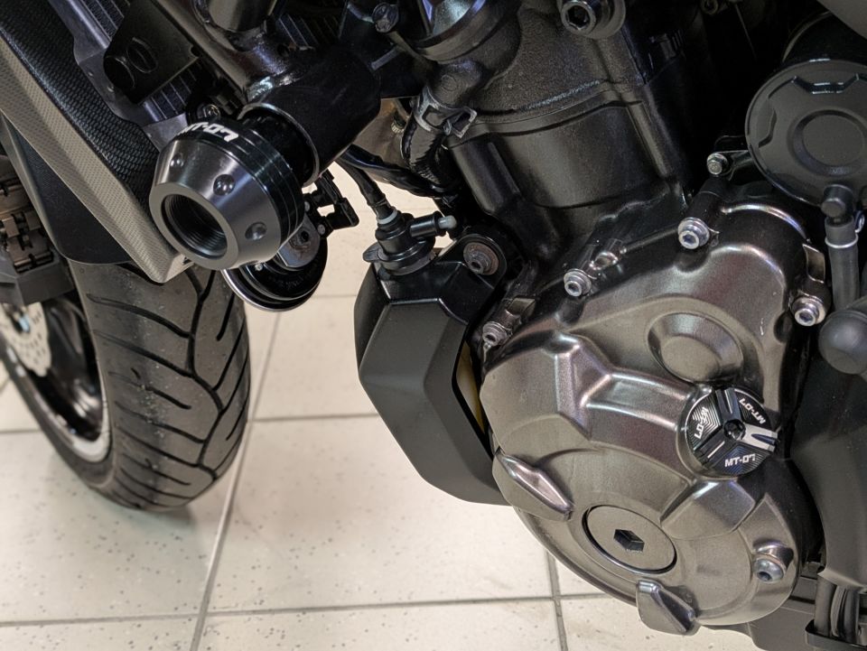 YAMAHA MT-07 (47.5CV) 4