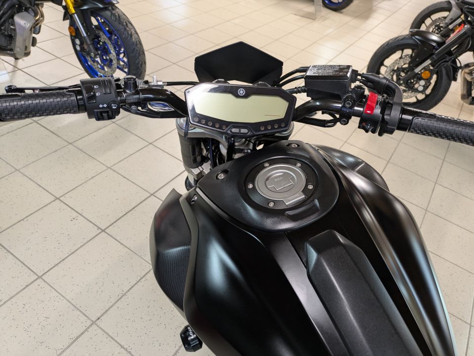 YAMAHA MT-07 (47.5CV) 4