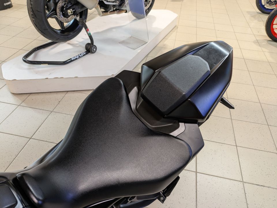 YAMAHA MT-07 (47.5CV) 4