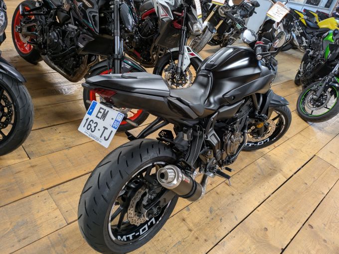 YAMAHA MT-07 (47.5CV) 4