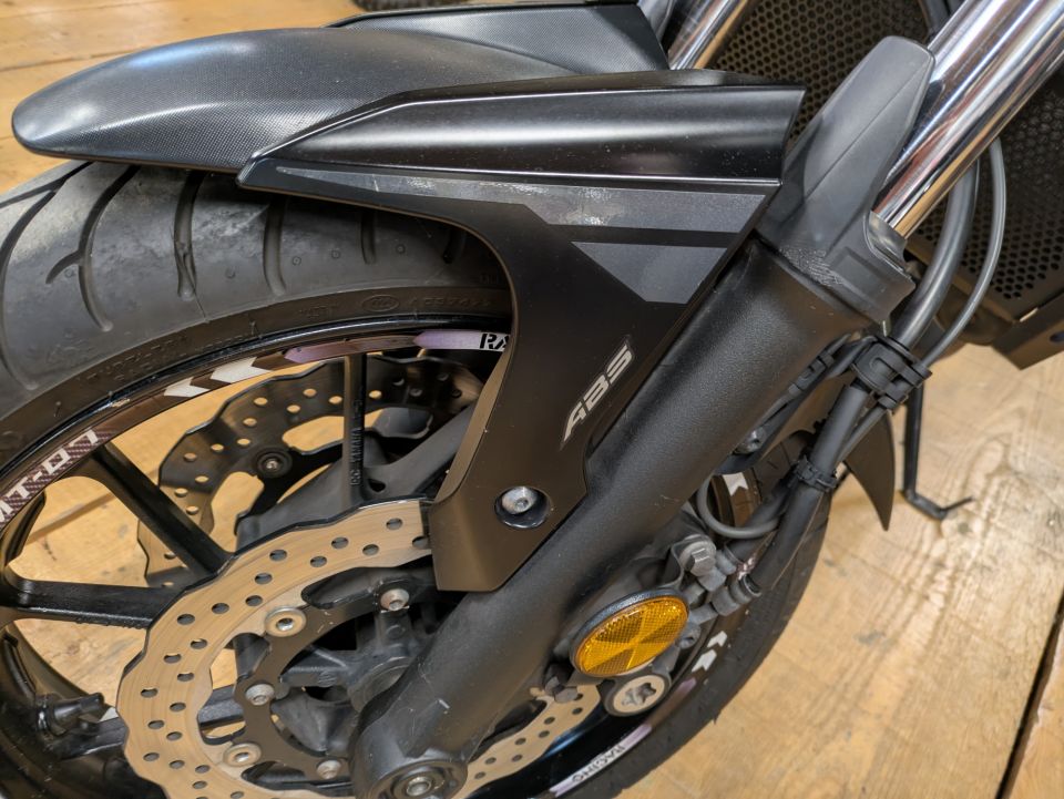 YAMAHA MT-07 (47.5CV) 4