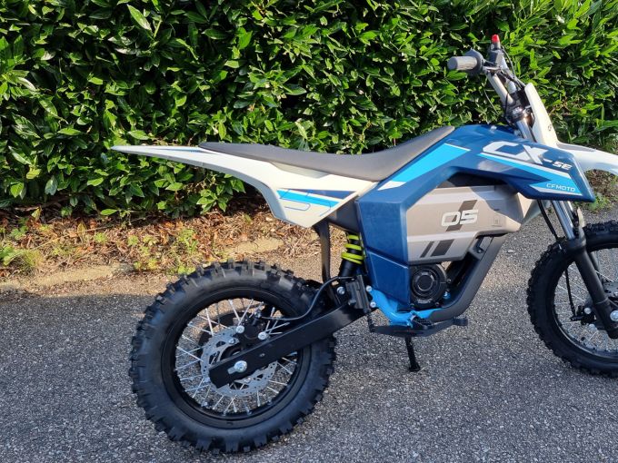 CF MOTO CX-5E 4