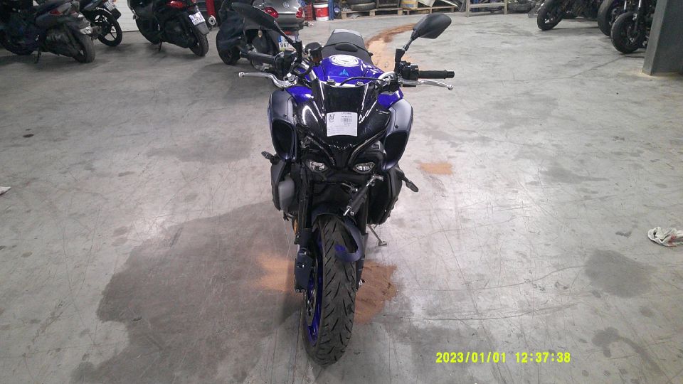 YAMAHA MT-10 4