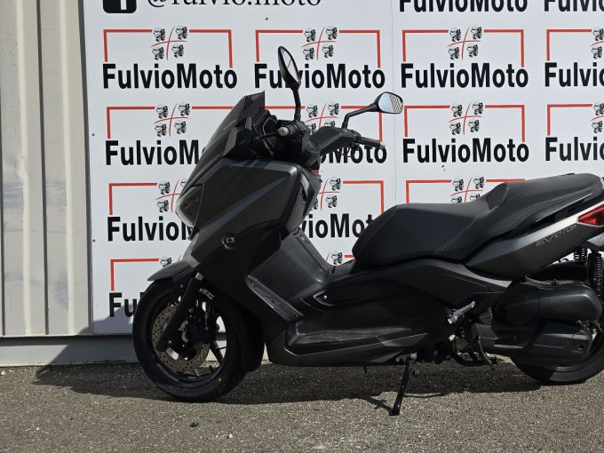 YAMAHA XMAX 125 4