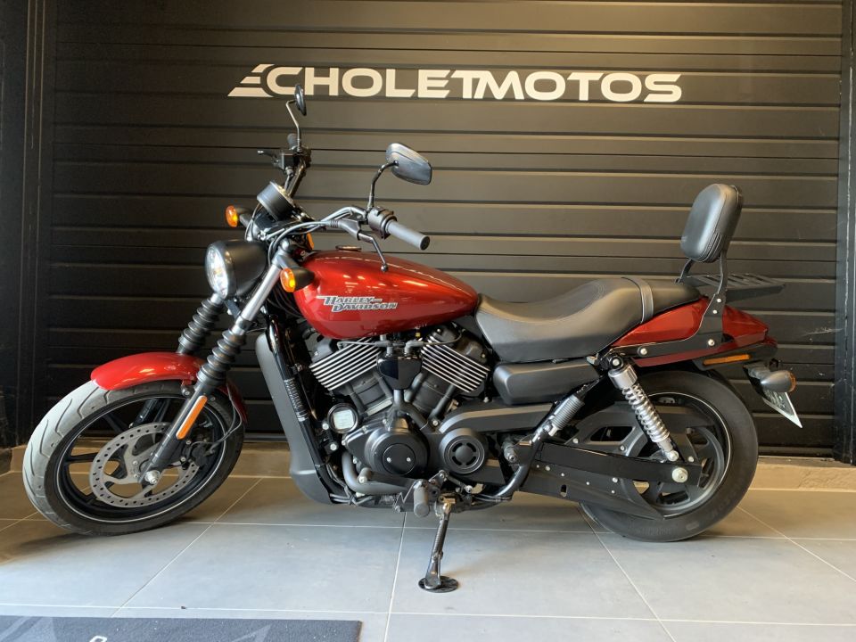 HARLEY-DAVIDSON STREET 750 4