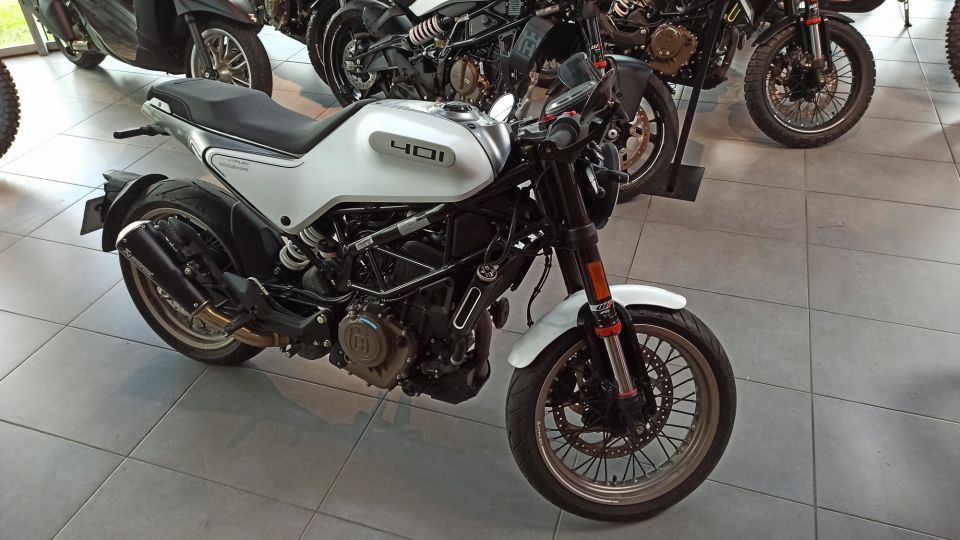 HUSQVARNA 401 VITPILEN 4