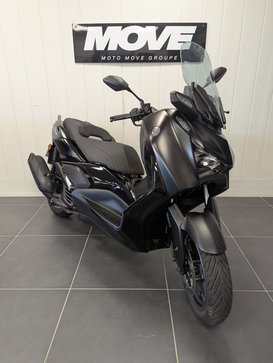 YAMAHA XMAX 125 TECH MAX 4