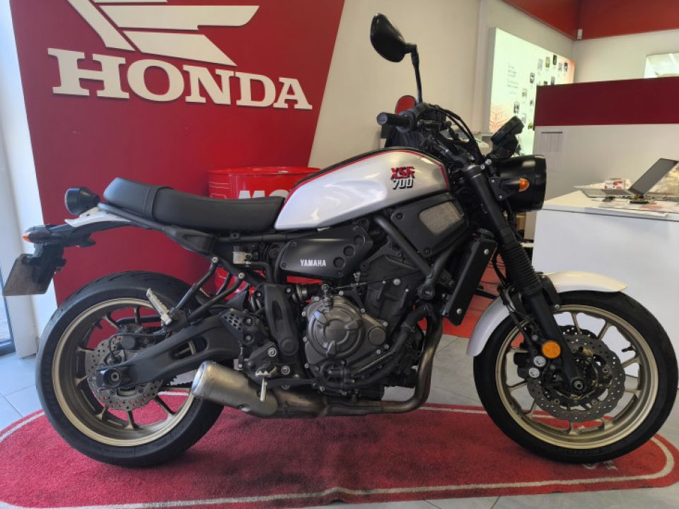 YAMAHA XSR 700 35KW 4