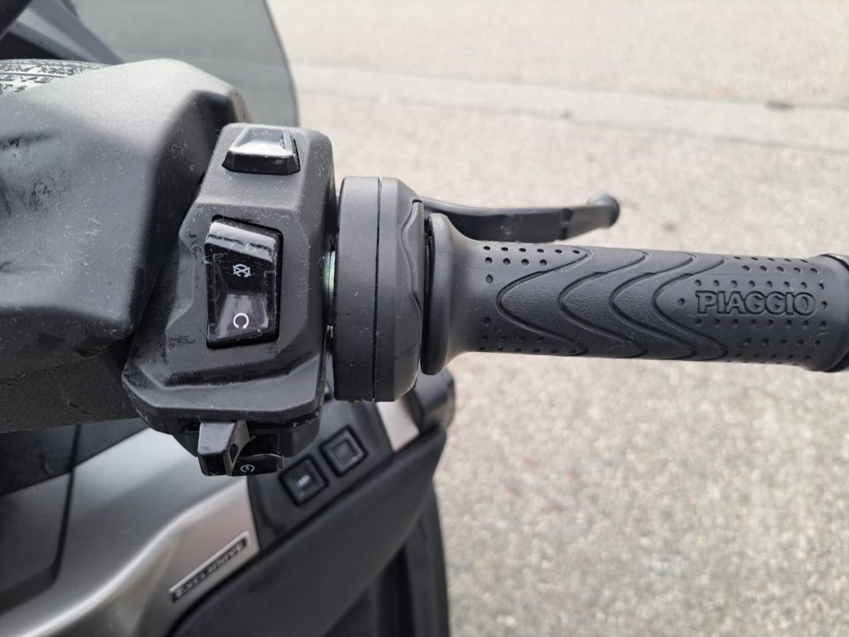 PIAGGIO MP3 530 HPE EXCLUSIVE 4