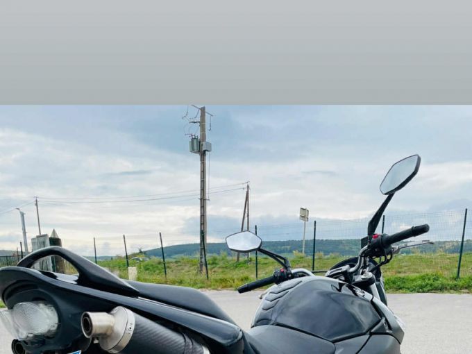 SUZUKI GSR 600 4
