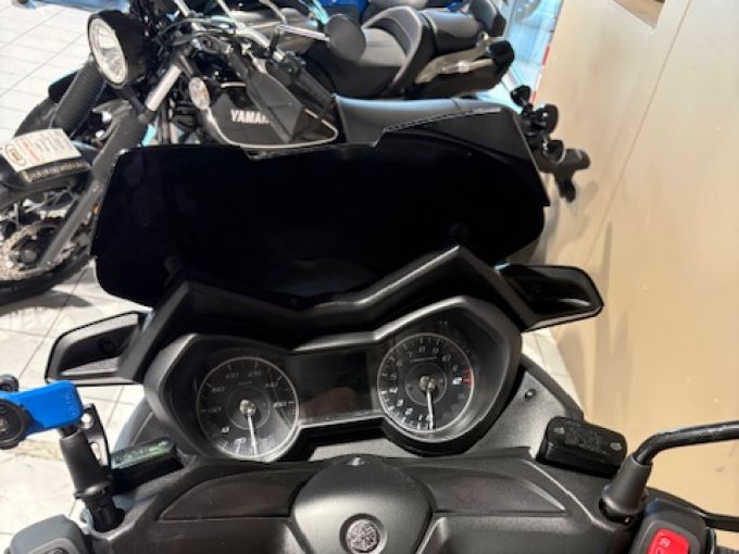 YAMAHA XMAX 125 4