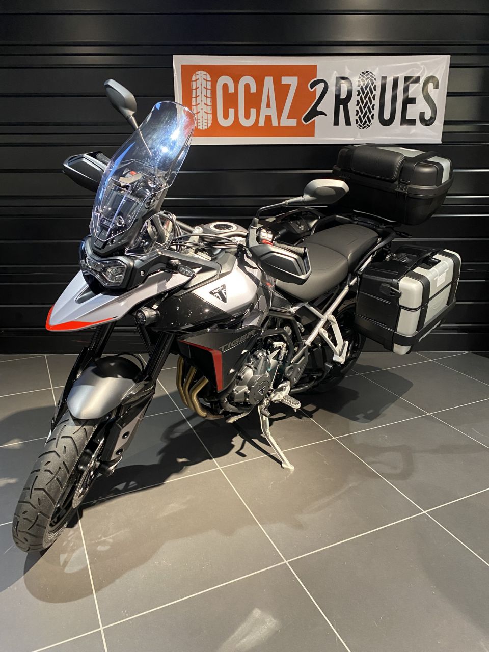 TRIUMPH Tiger 900 GT PRO 4