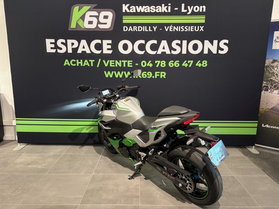 KAWASAKI Z 7 HYBRID 4