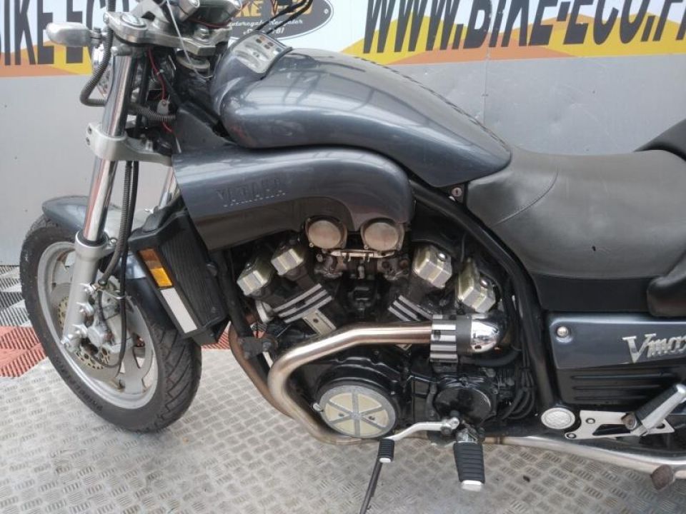 YAMAHA V-MAX 1200 4