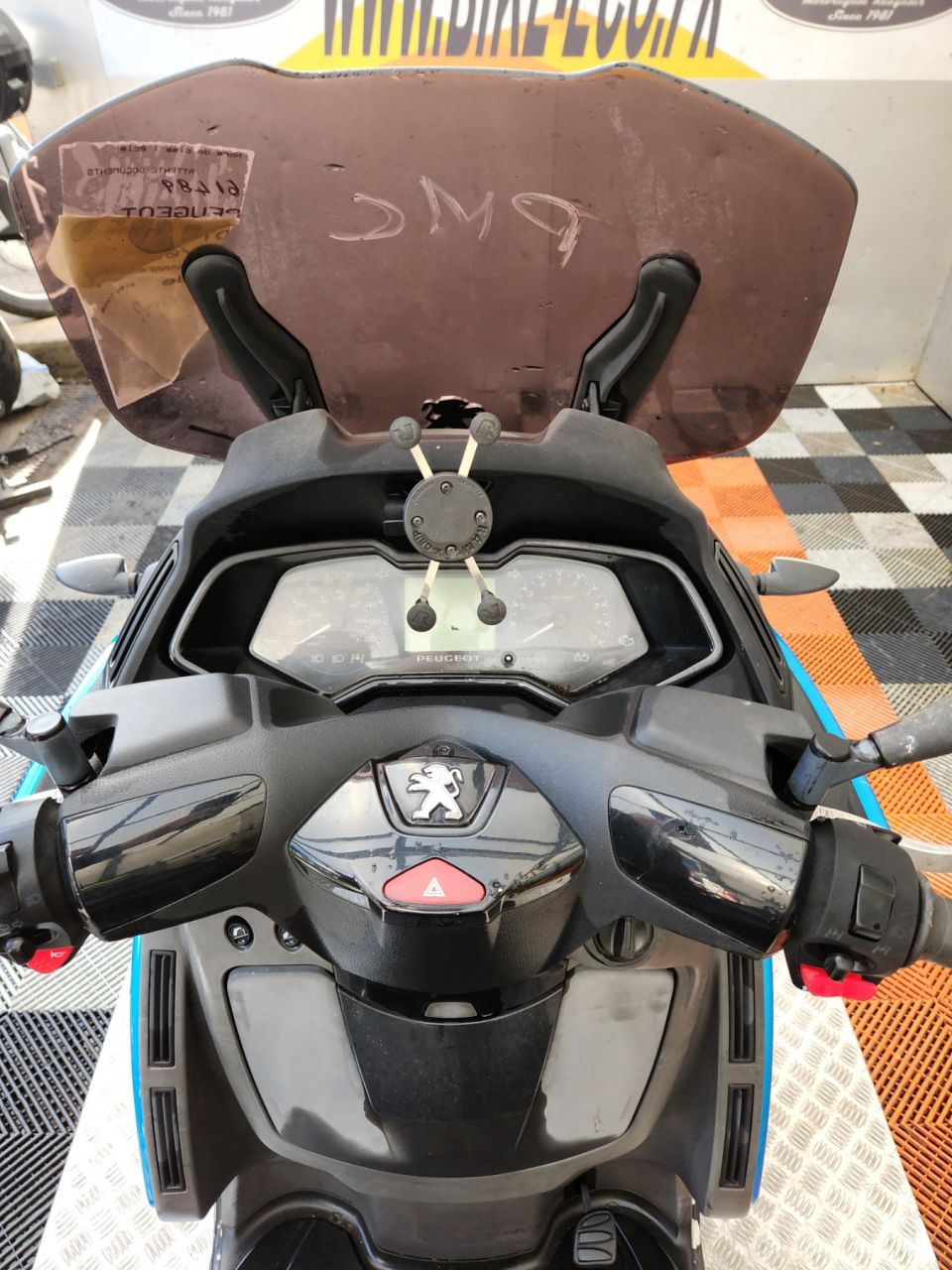 PEUGEOT METROPOLIS 400 4