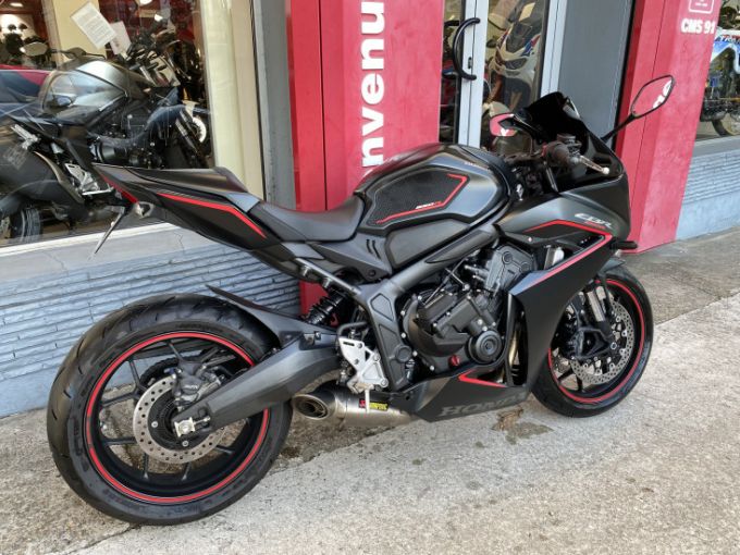 HONDA CBR650R 4
