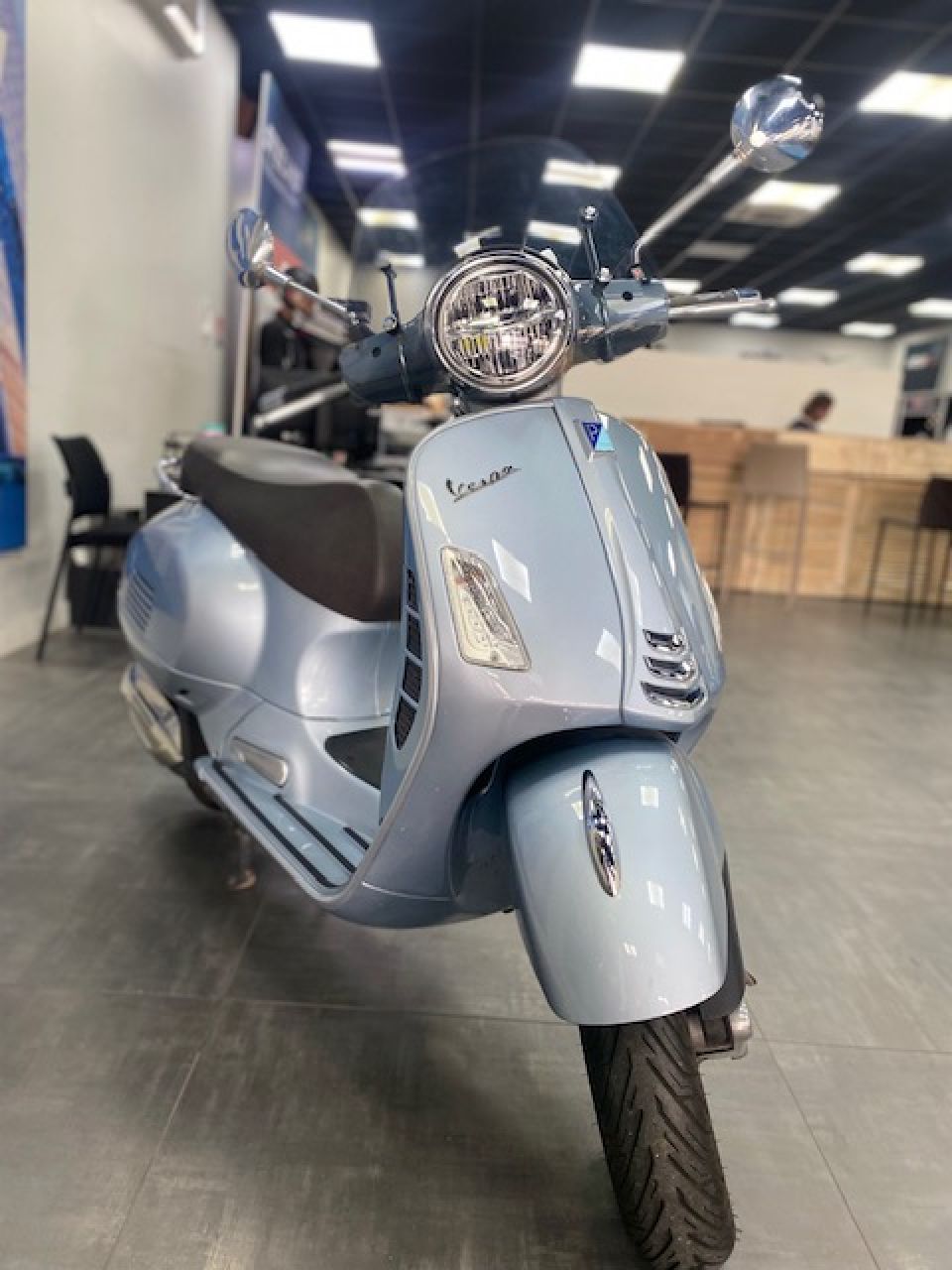 VESPA GTS 125IE SUPER 4
