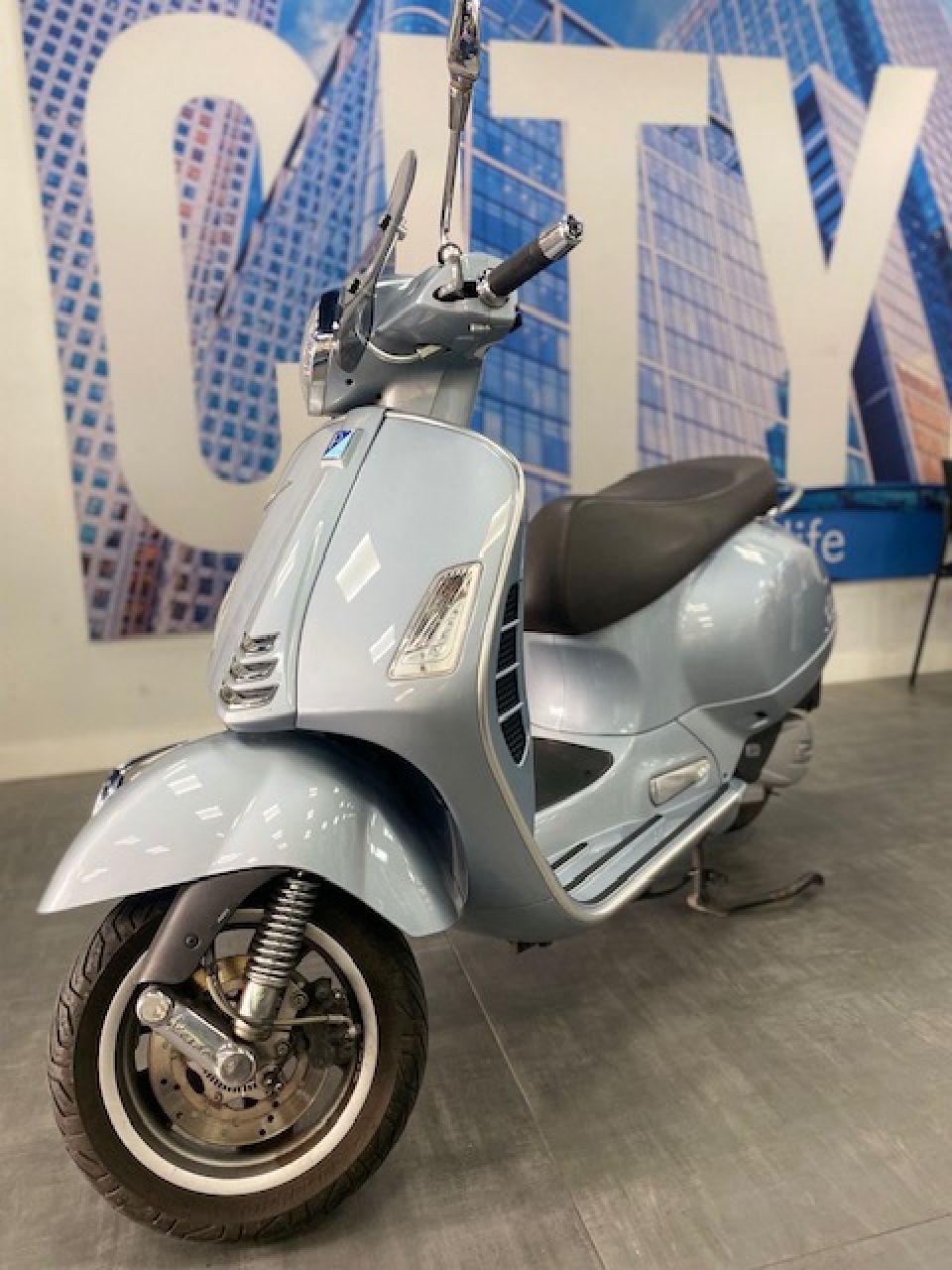 VESPA GTS 125IE SUPER 4