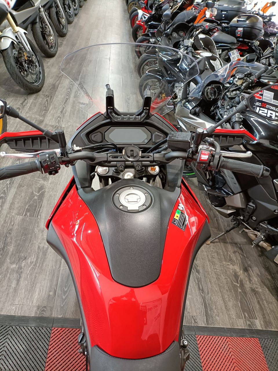 YAMAHA TRACER 7 GT 4