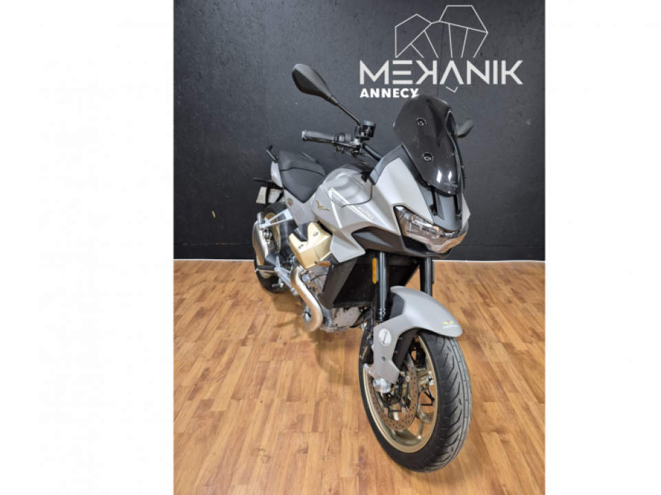 MOTO GUZZI V11 ROSSO MANDELLO 1100 4