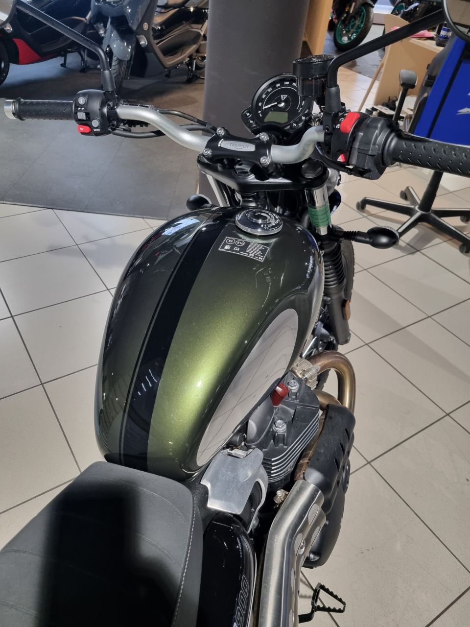 TRIUMPH SCRAMBLER 900 4