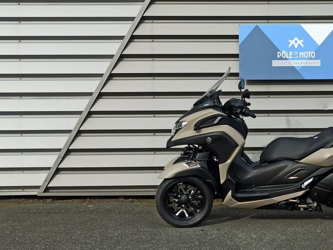 YAMAHA TRICITY 300 4