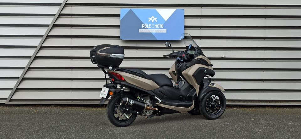 YAMAHA TRICITY 300 4