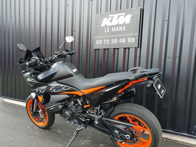 KTM 890 SMT 4