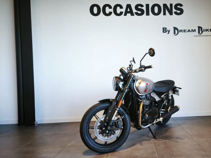 TRIUMPH SPEED TWIN 900 4