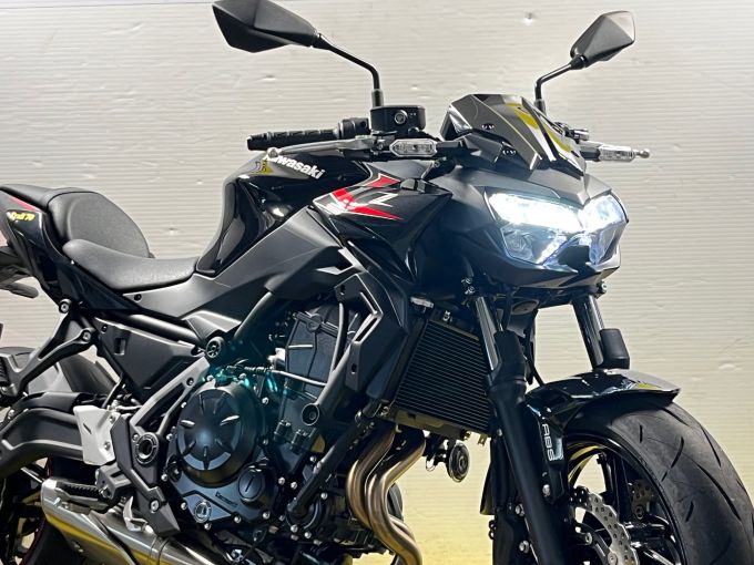 KAWASAKI Z 650 4
