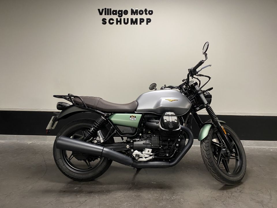 MOTO GUZZI V7 STONE 4