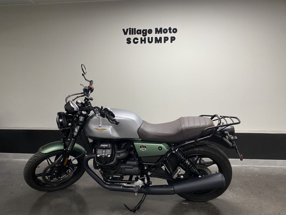 MOTO GUZZI V7 STONE 4