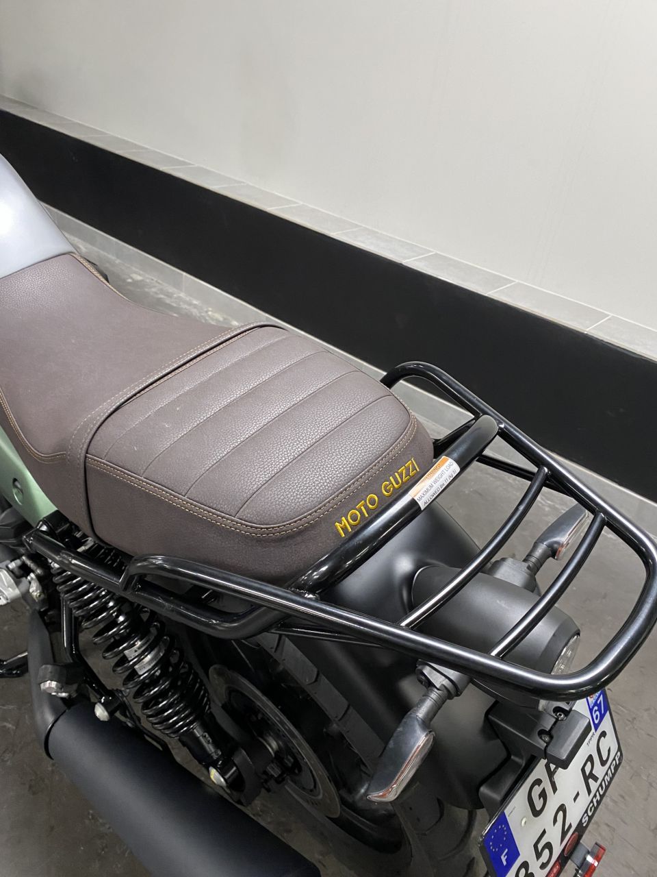 MOTO GUZZI V7 STONE 4