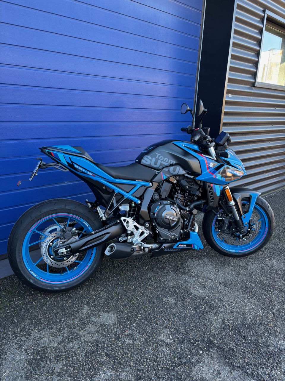 SUZUKI GSX-8S A2 4