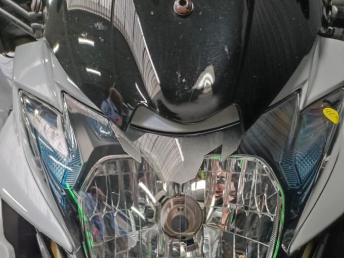 SUZUKI GSR 750 ABS 4