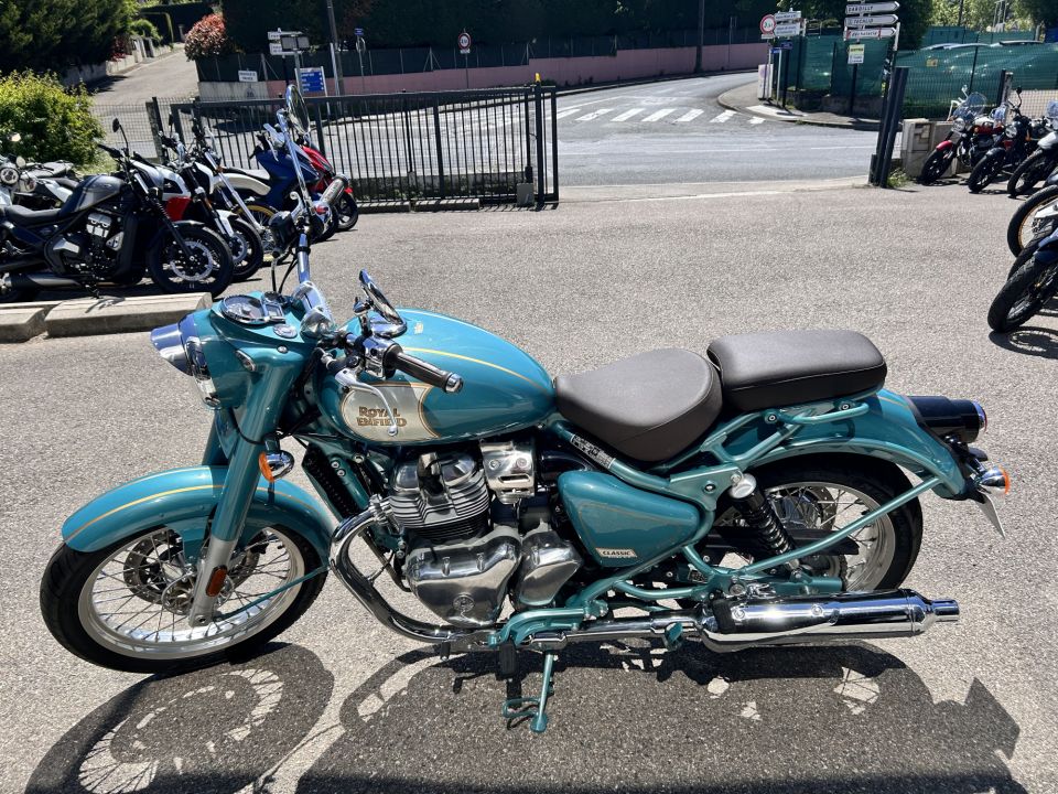 ROYAL ENFIELD Classic 650 4