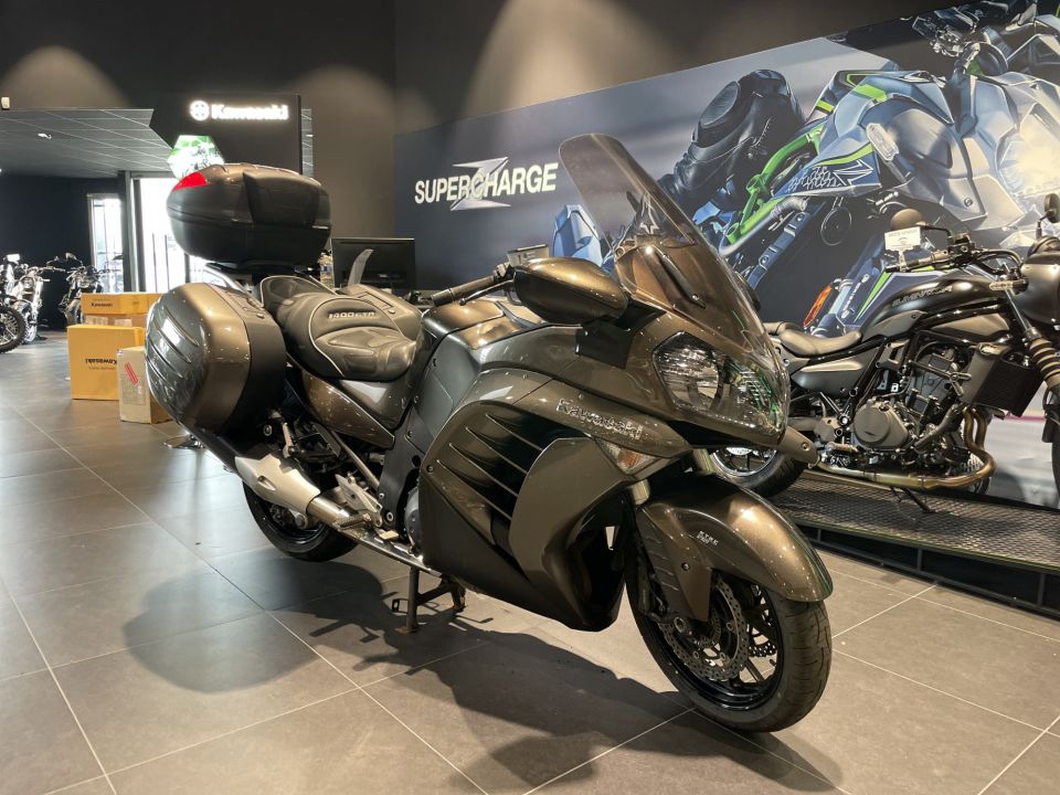 KAWASAKI GTR 1400 4