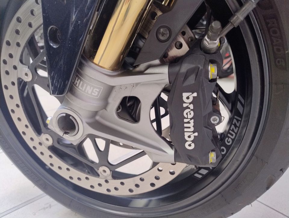 MOTO GUZZI V100  MANDELLO 4