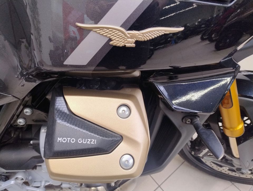 MOTO GUZZI V100  MANDELLO 4