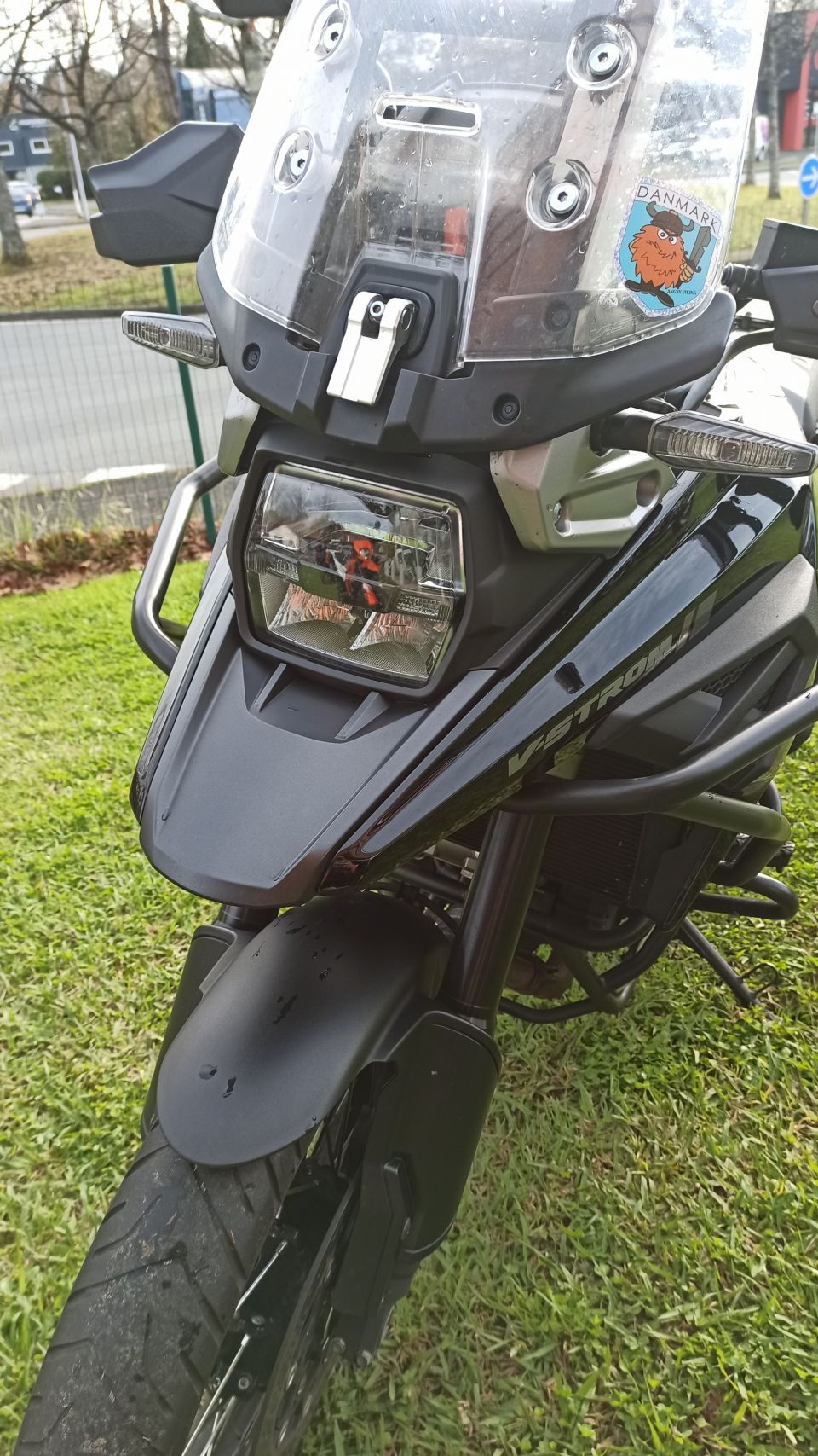 SUZUKI DL V-STROM 1050XT 4