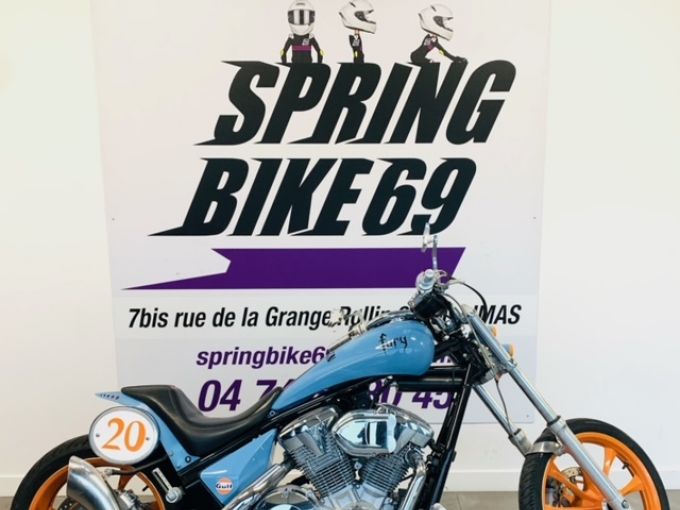 HONDA VT 1300 CX FURY 4